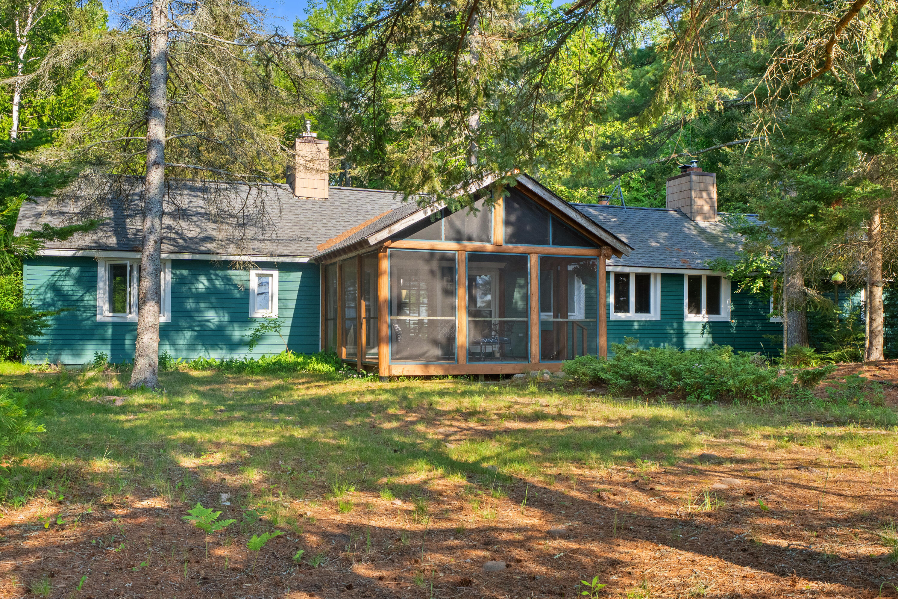 1384 N Lake Huron Shore Drive