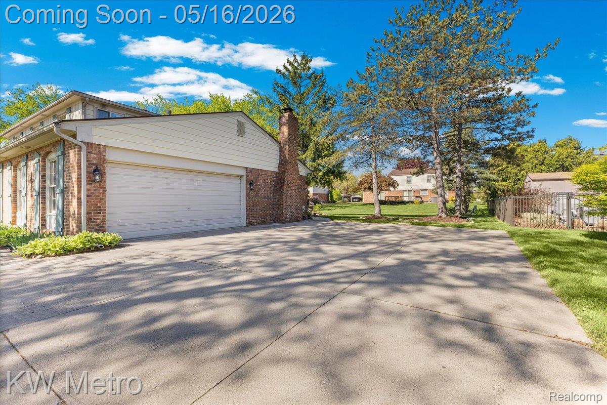 5757 Folkstone Drive