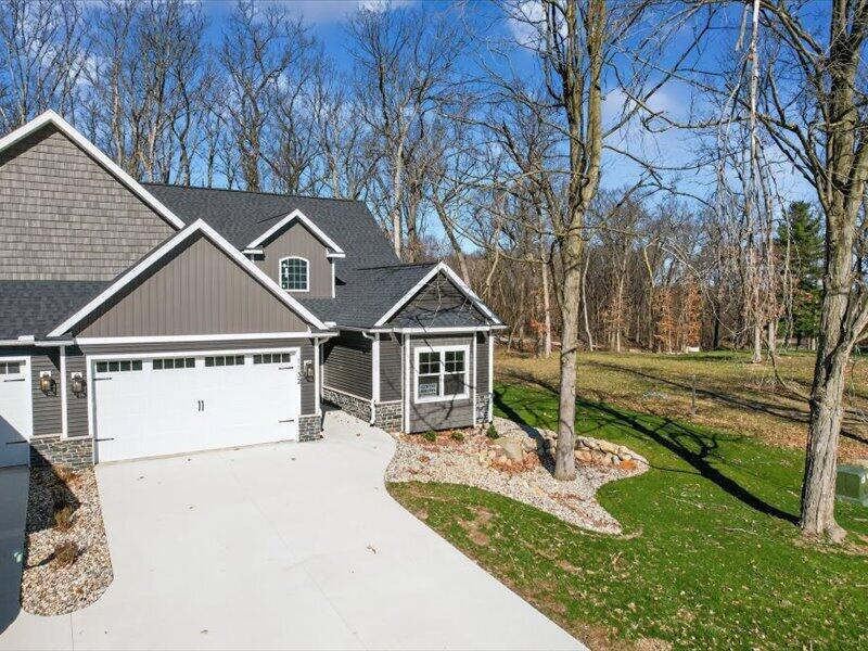 1132 Lochaven Circle