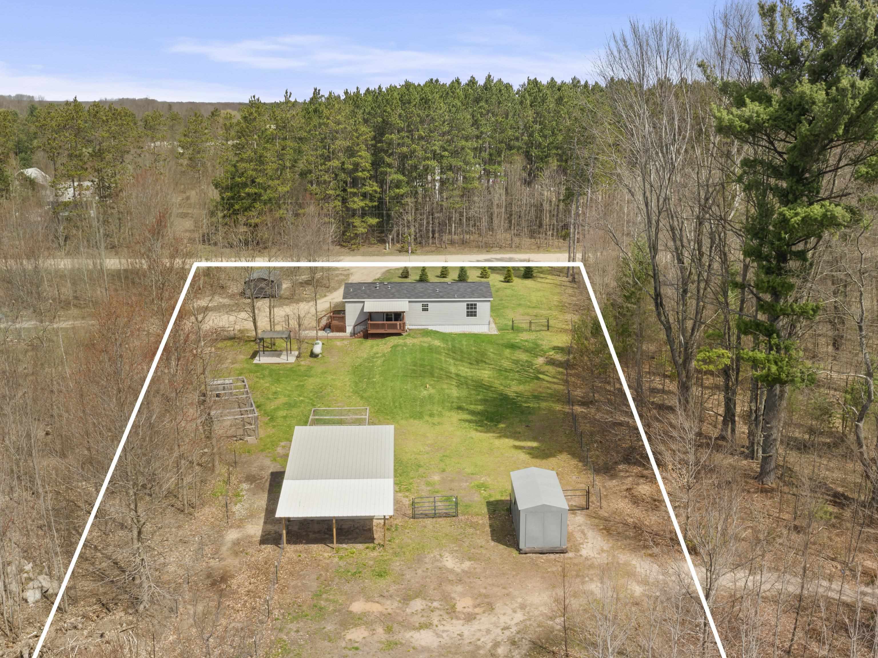 14141 Woods Trail