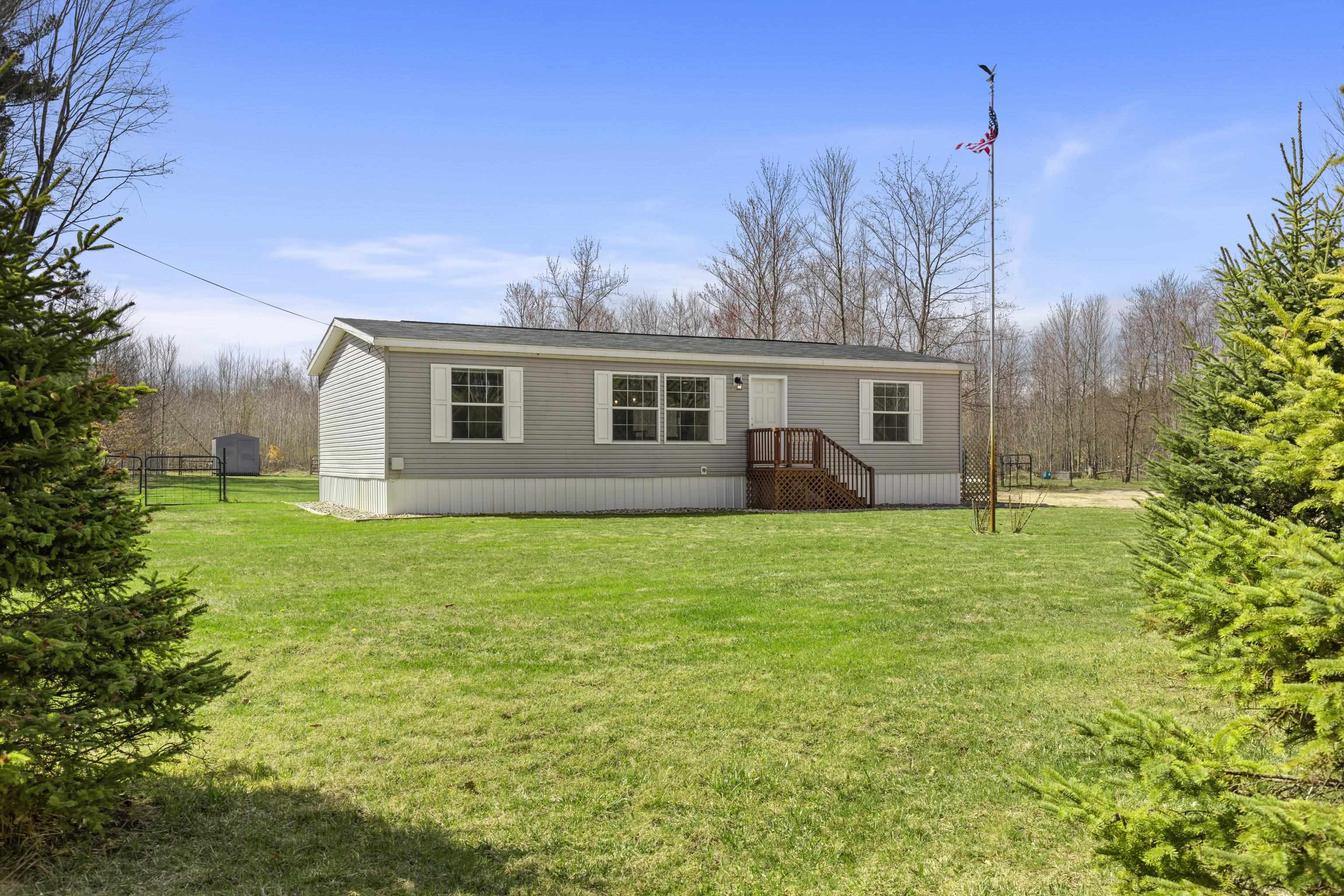 14141 Woods Trail