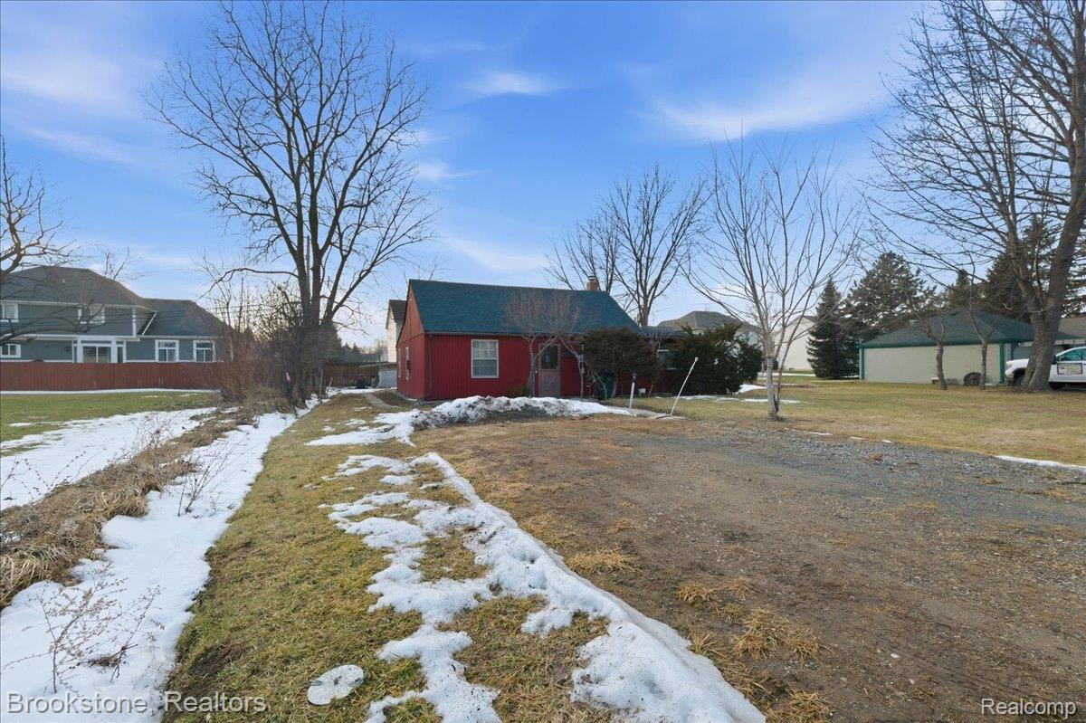 41491 Dequindre Road