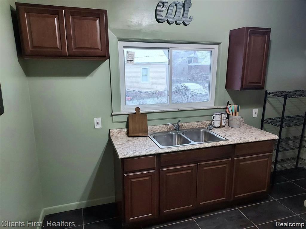 14623 Hubbell Street