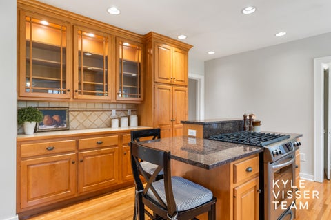 Tiny photo for 950 Pinecrest Avenue SE, East Grand Rapids City, MI 49506 (MLS # 65026054543)