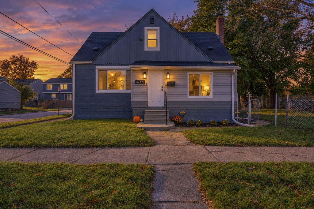 Photo of 436 E George Avenue, Hazel Park City, MI 48030 (MLS # 81026056673)