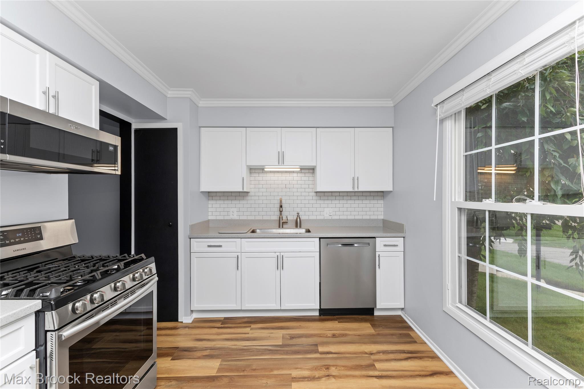 1157 Pine Ridge Court