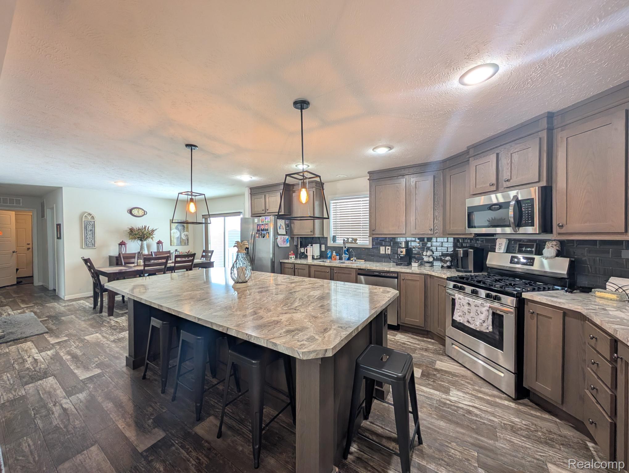 11219 Wildbrook Court