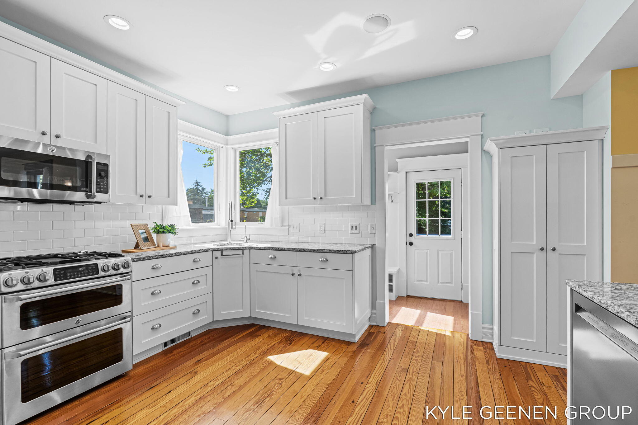 14 E 24th Street