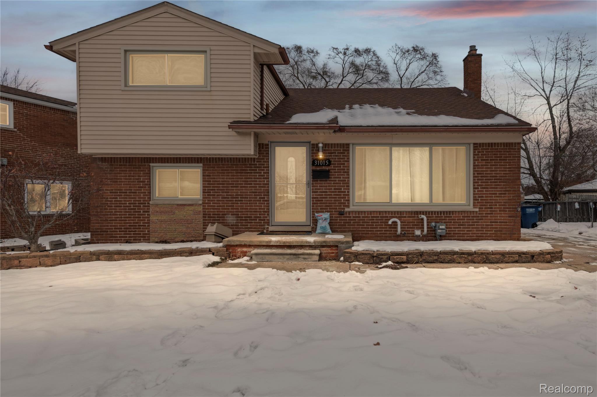 31015 Mackenzie Drive