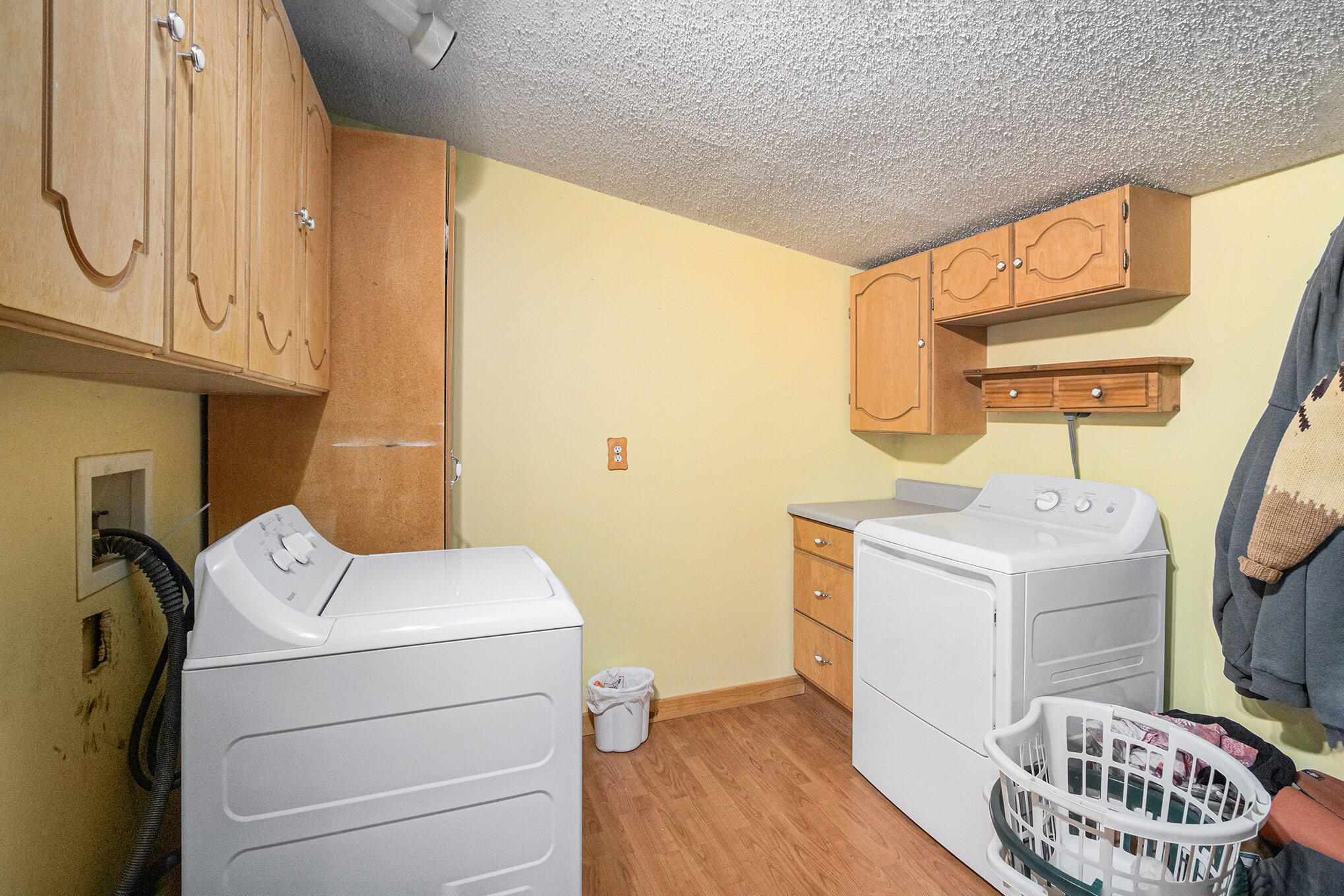 Union City Village, Michigan 49094, United States, 4 Bedrooms Bedrooms, ,2 BathroomsBathrooms,Residential,Active,186462