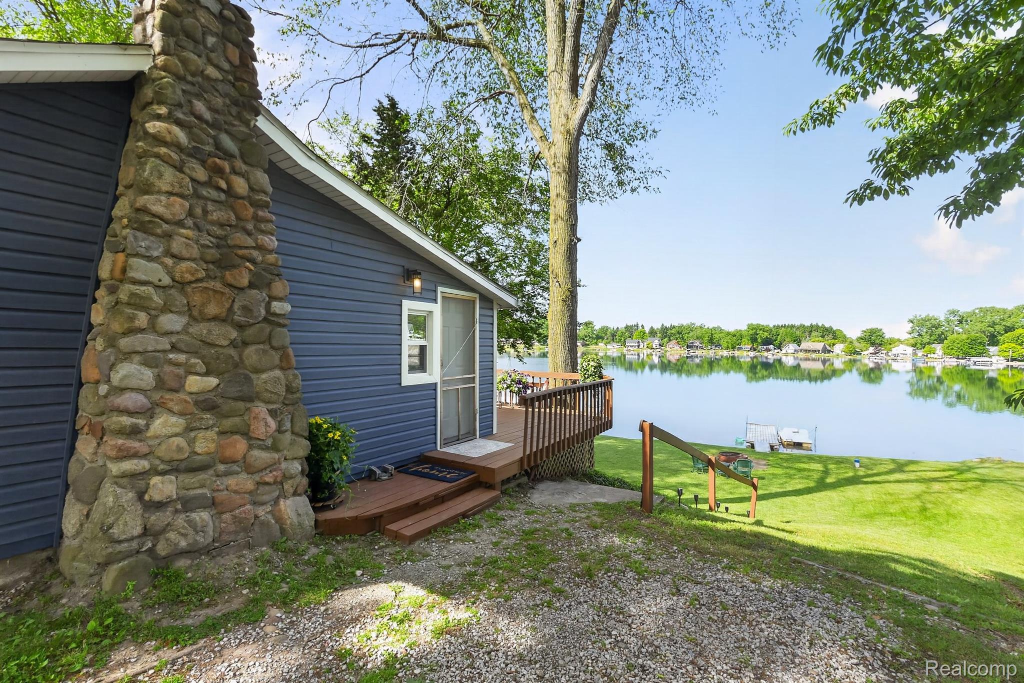 1717 Triangle Lake Road