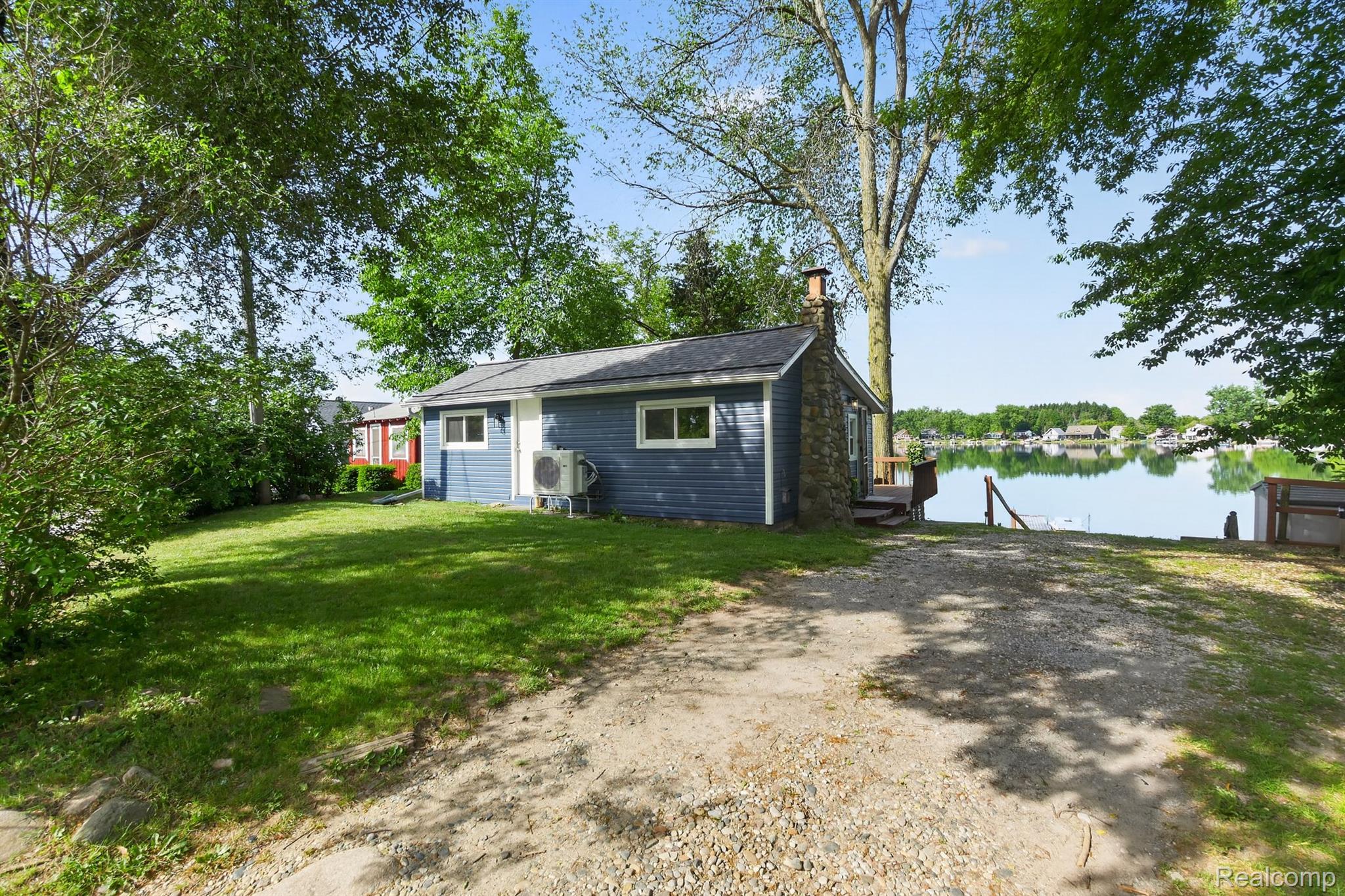 1717 Triangle Lake Road
