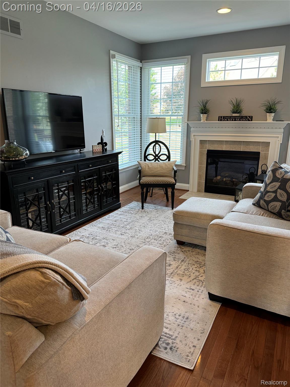 44872 Broadmoor Circle S