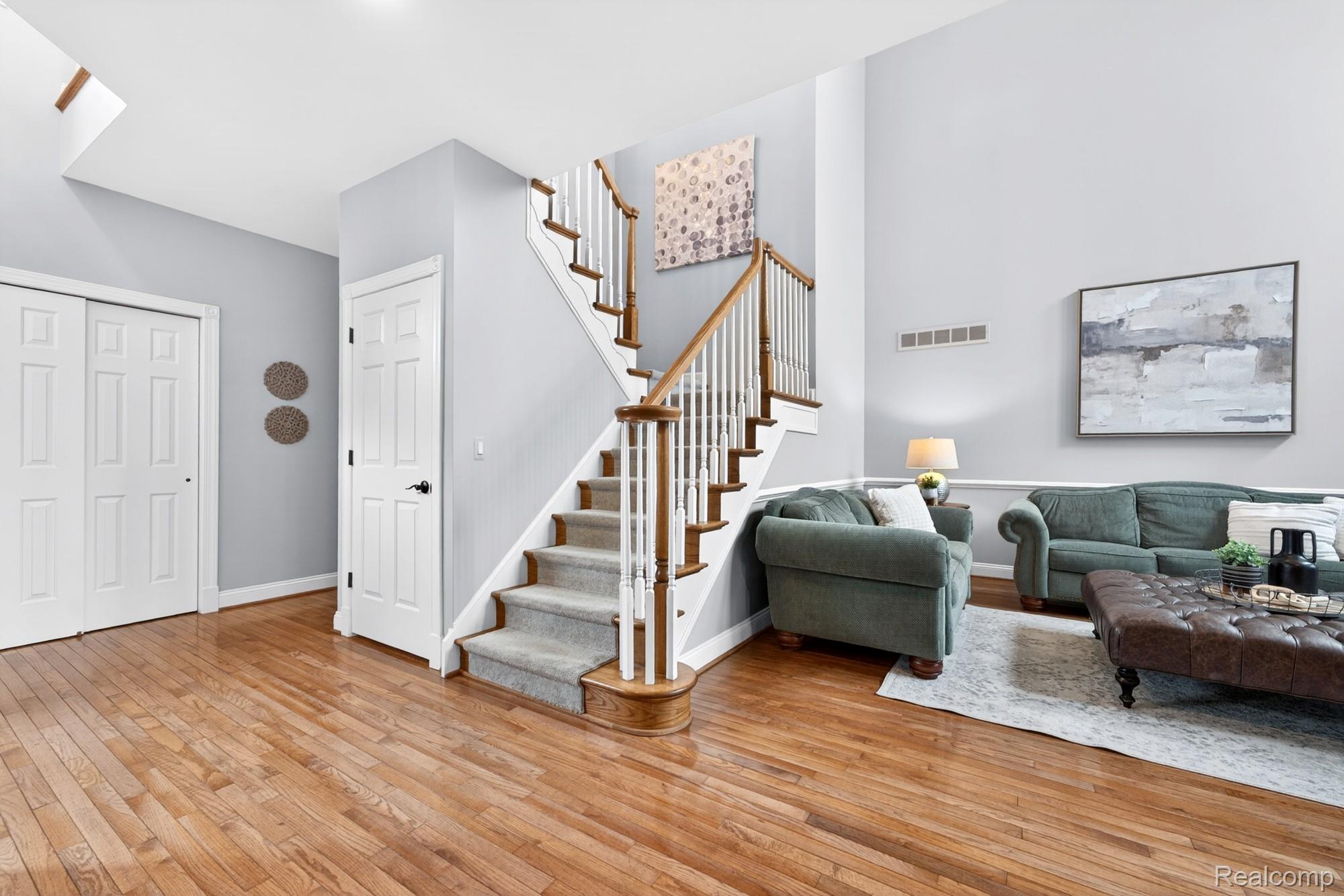 44872 Broadmoor Circle S