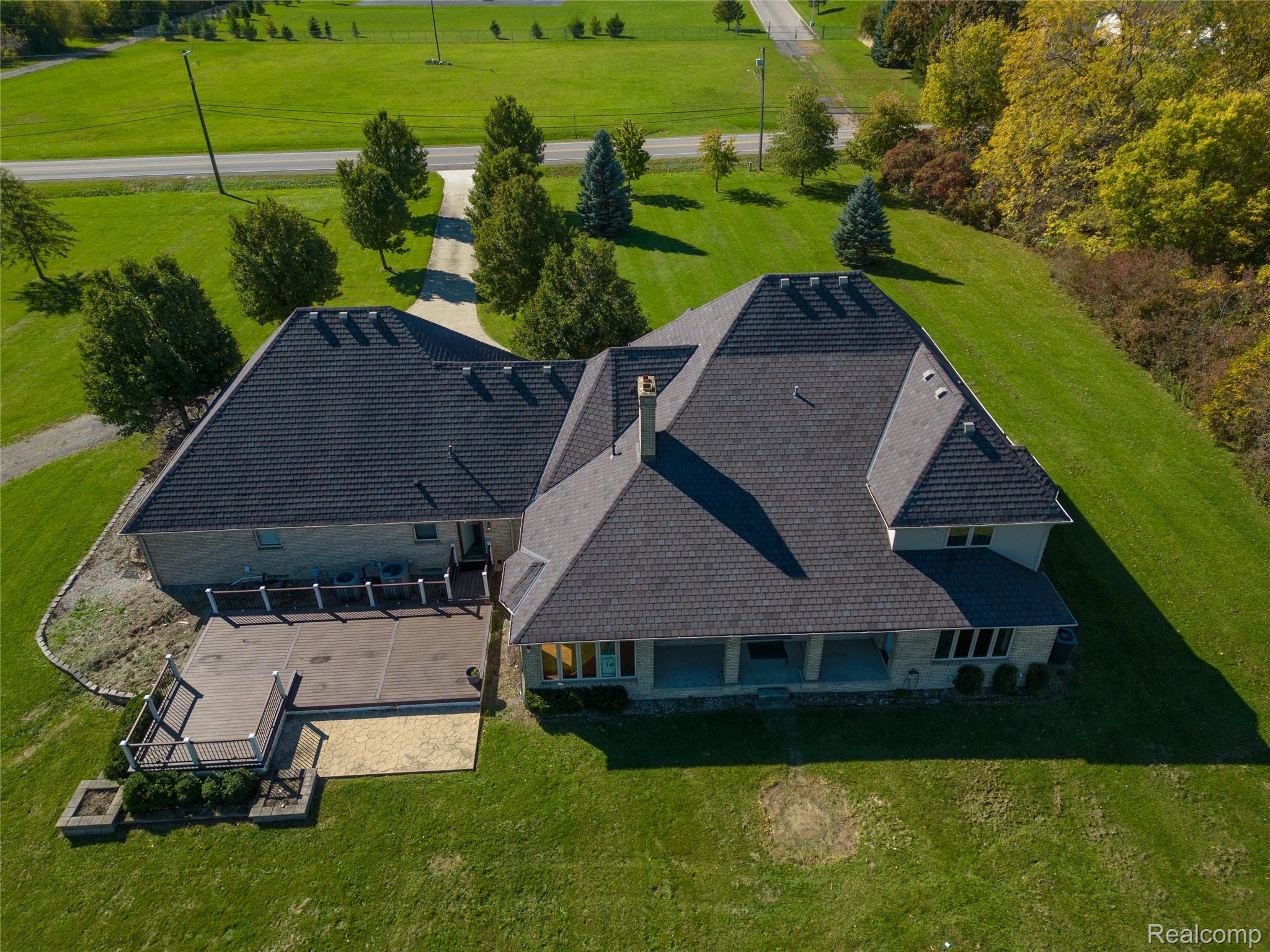 4305 Pointe Aux Peaux