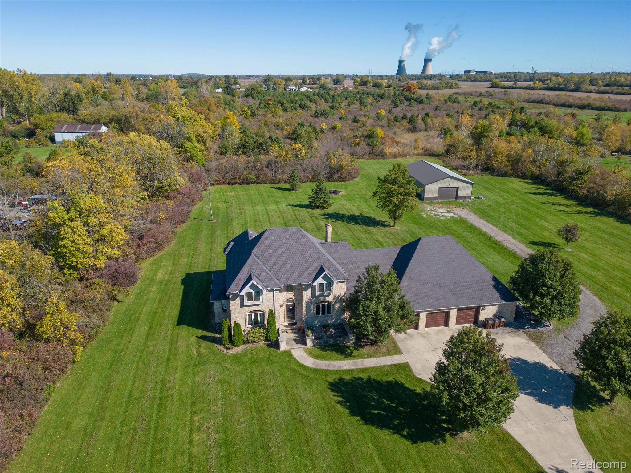4305 Pointe Aux Peaux