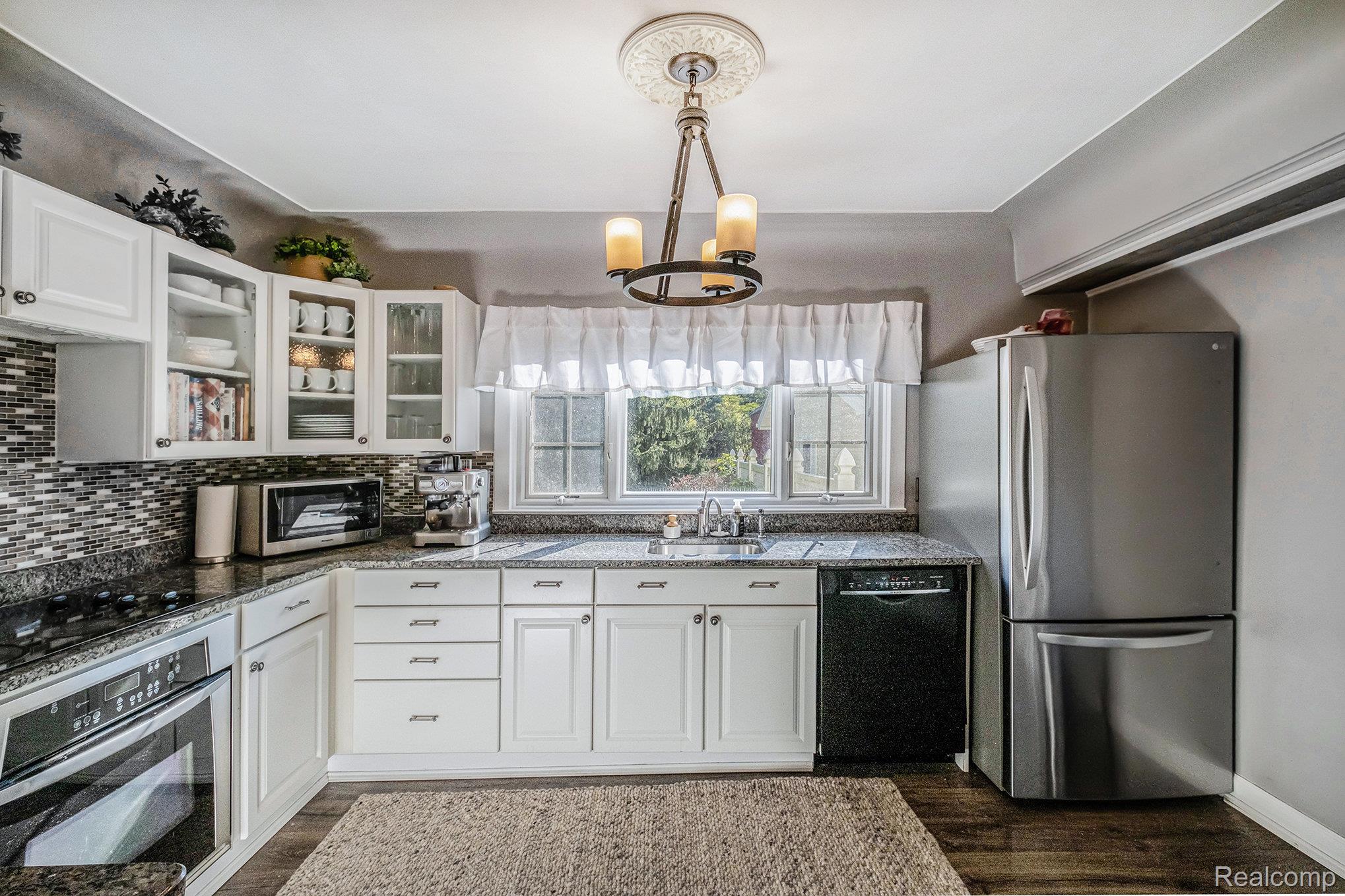 11499 Silver Lake Road