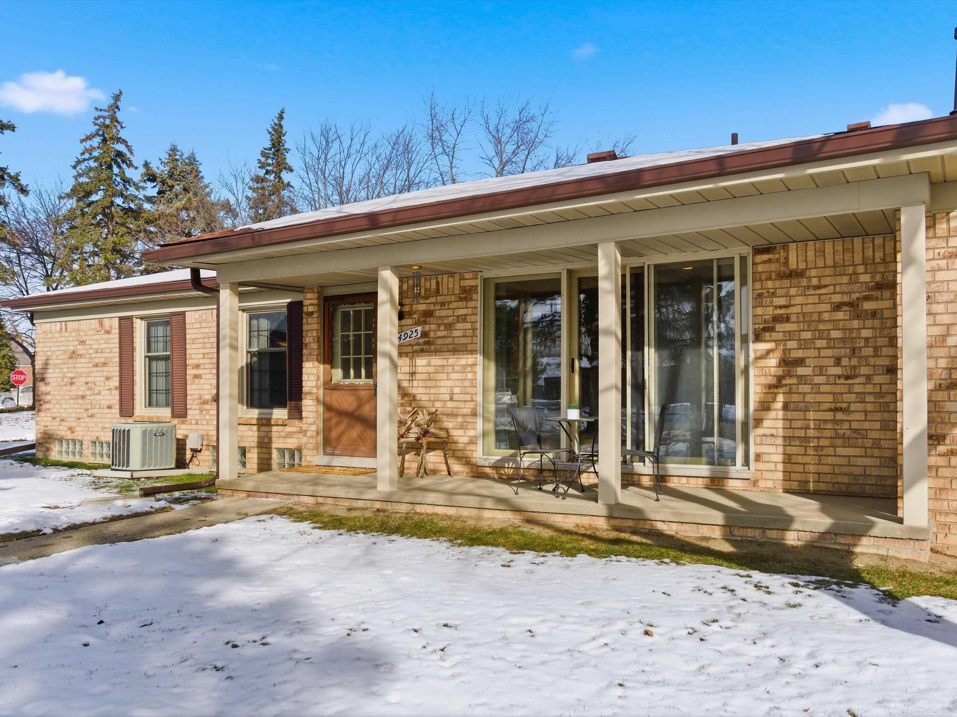 14925 Hartford Court