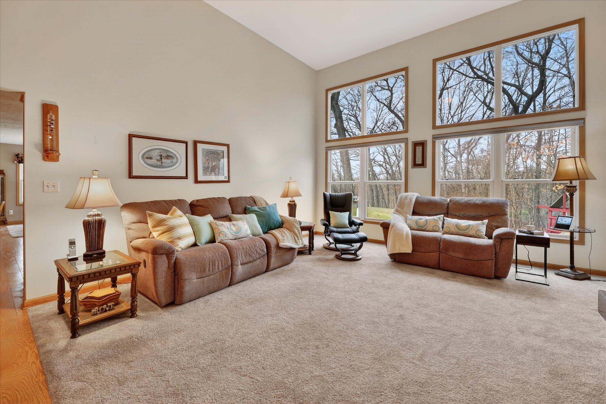 2116 Scenic Hills Drive