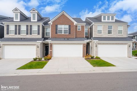 324 Strawberry Drive Rochester City MI 48307