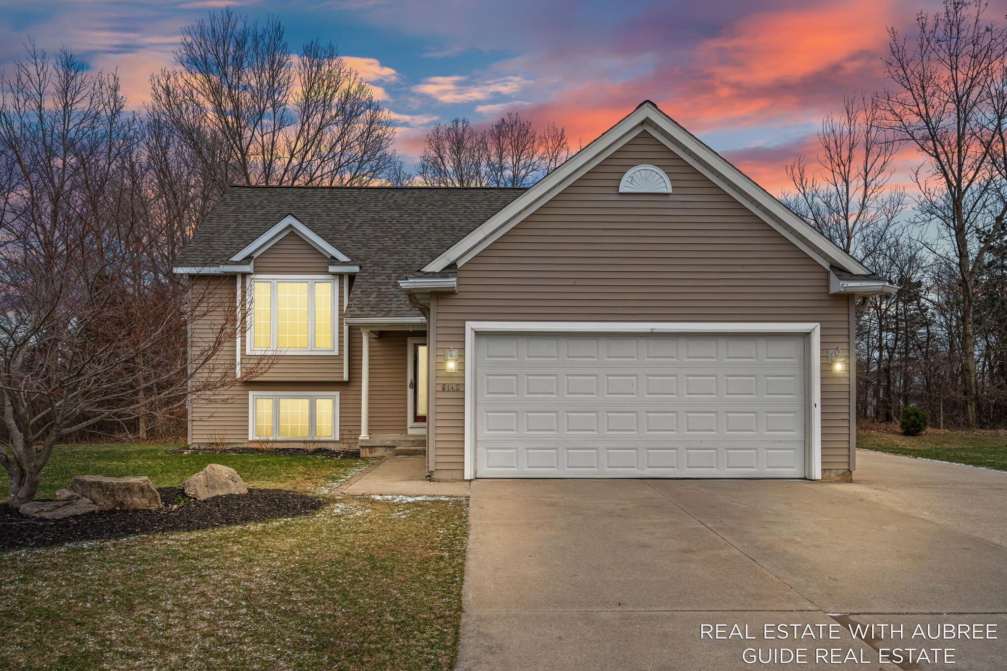 6948 Shady Knoll Drive SE