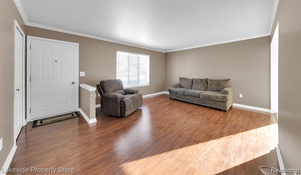 31824 Breezeway
