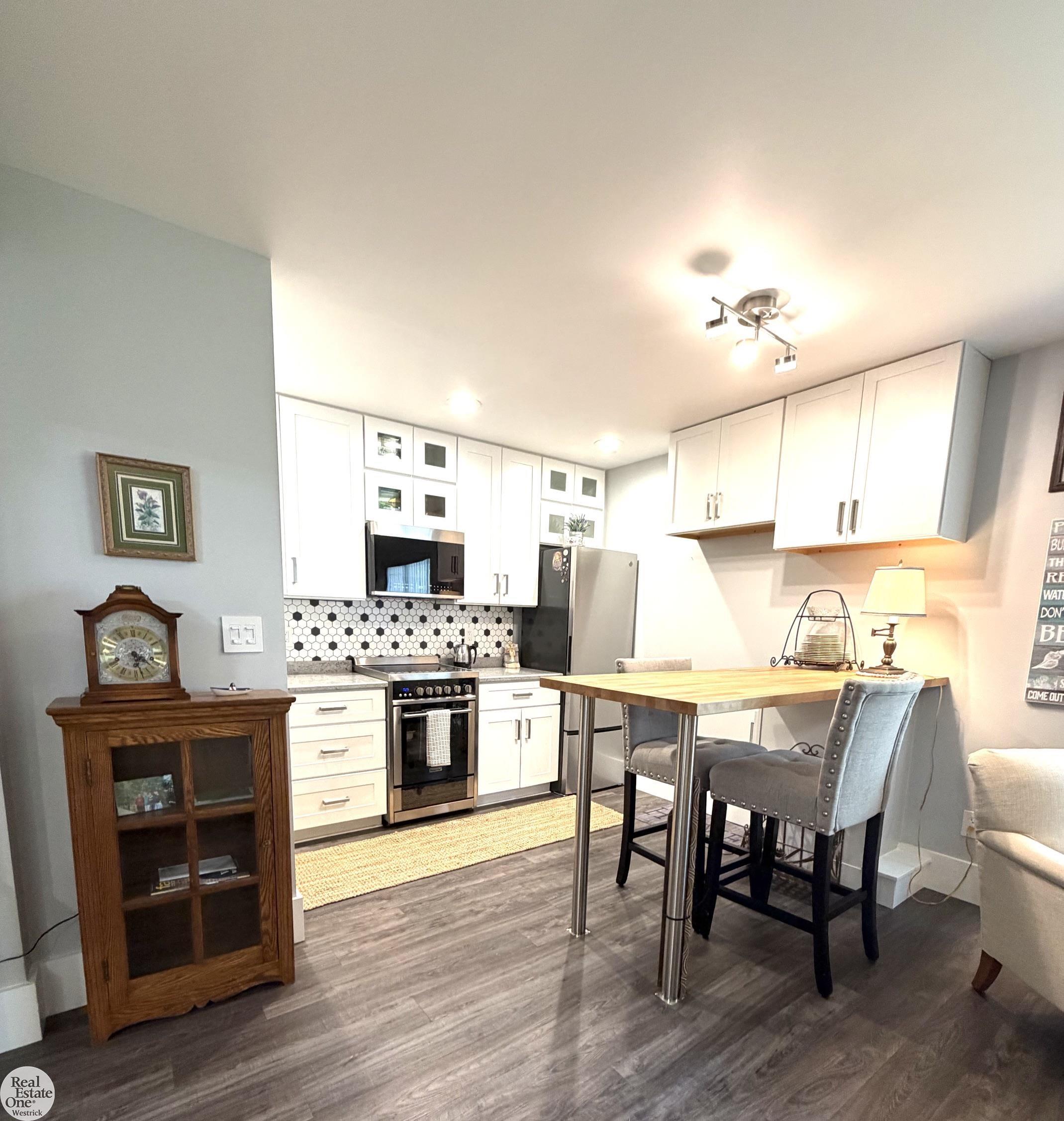 4500 Lakeshore Road