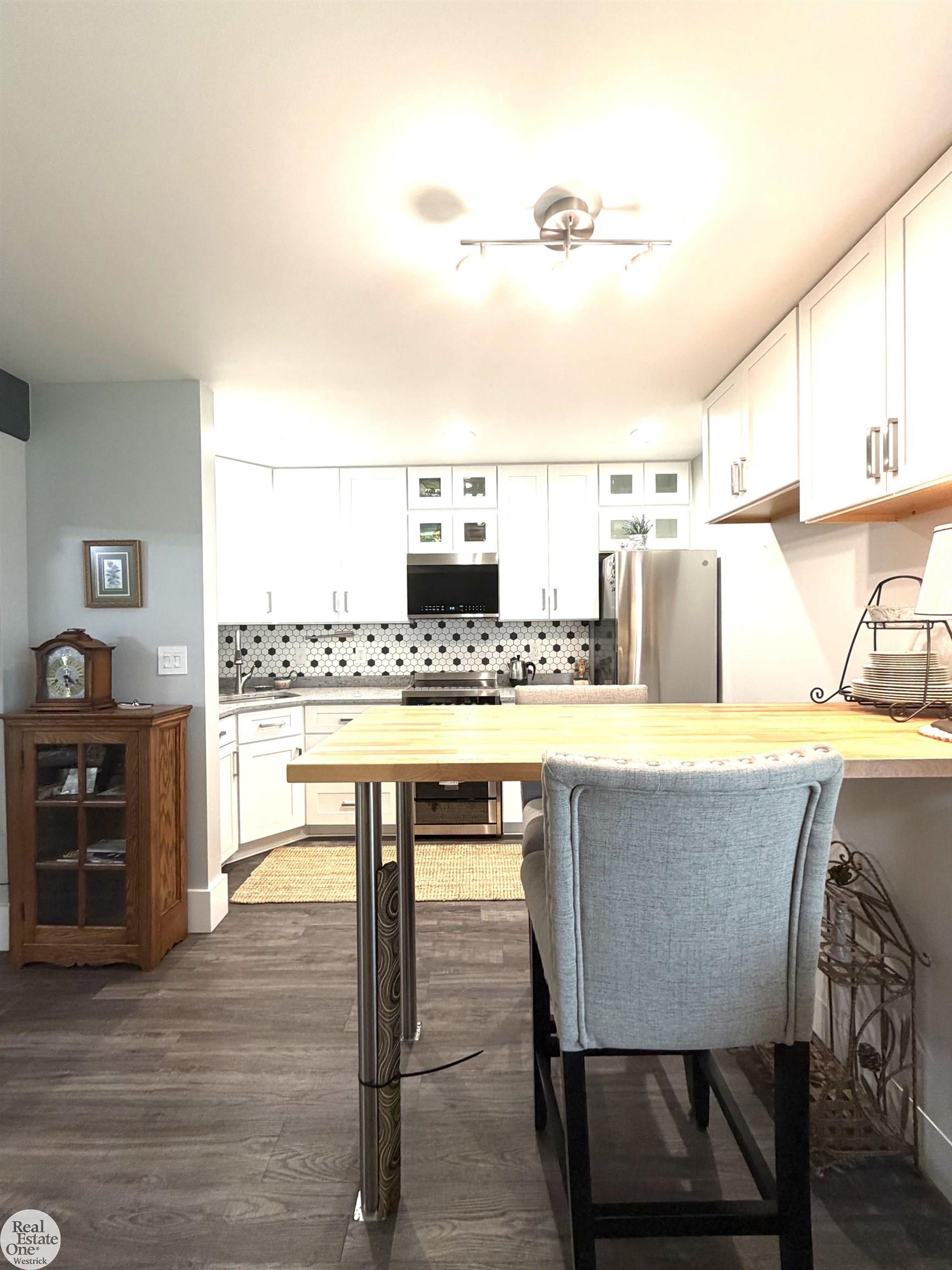 4500 Lakeshore Road