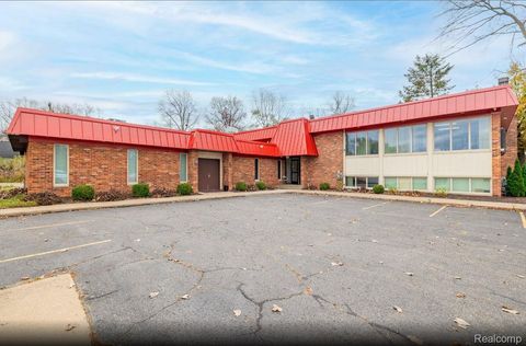 2177 Orchard Lake Road West Bloomfield Charter Township MI 48320