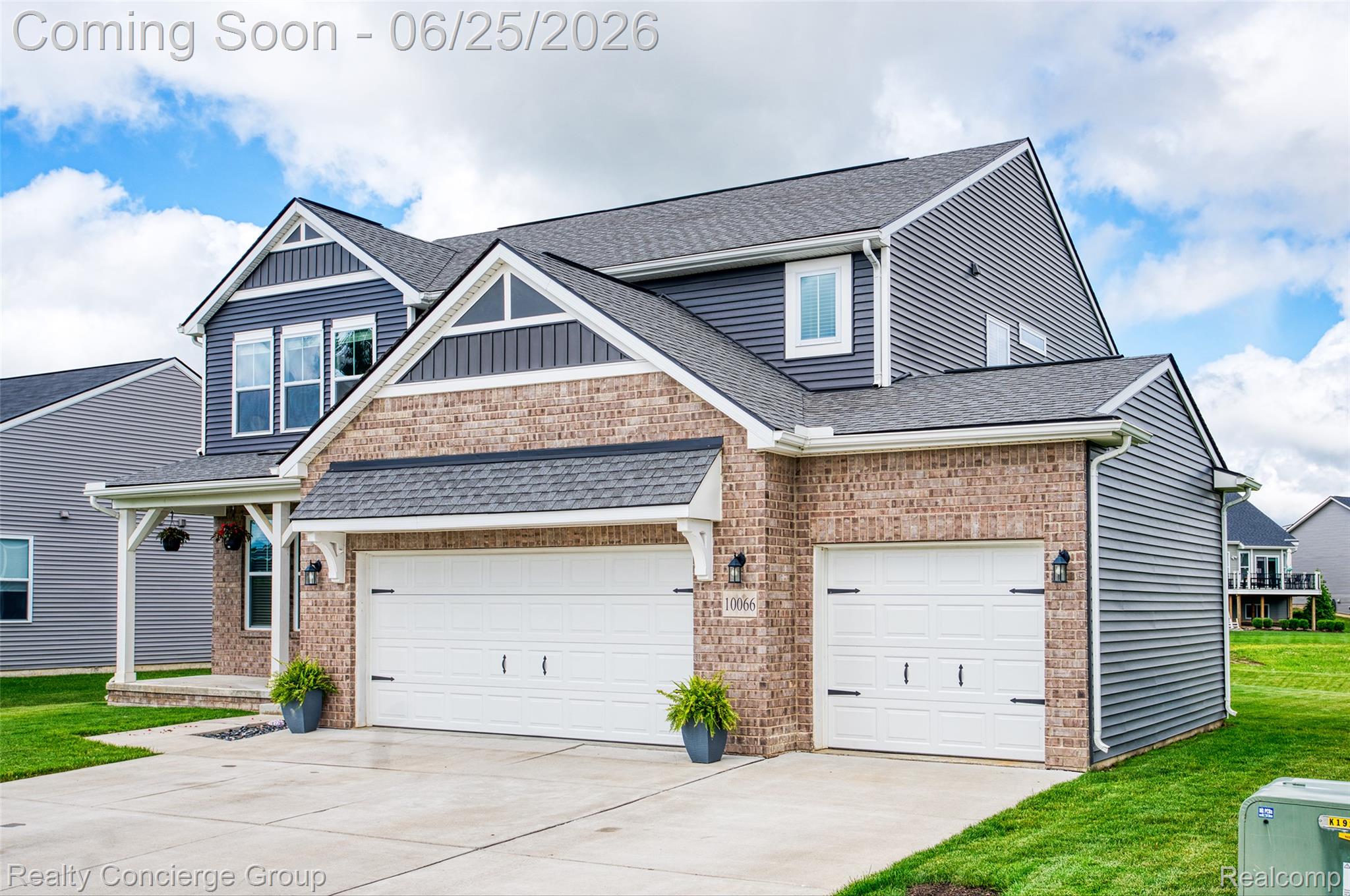 10066 Willow Oak Drive