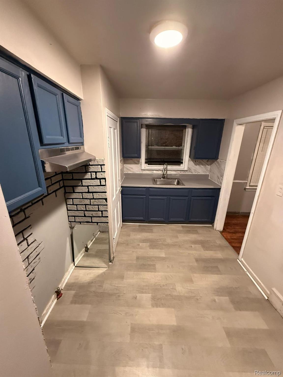 18945 Rosemont Avenue