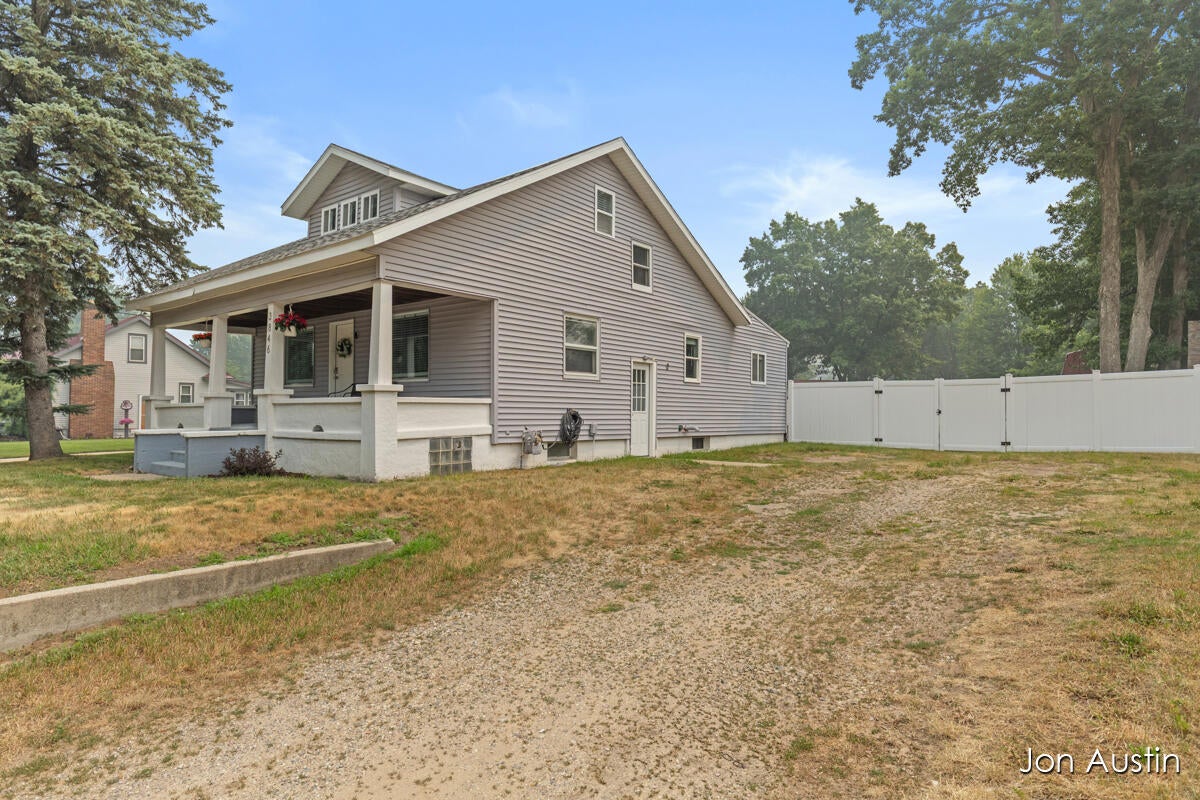 3846 Byron Center Avenue SW