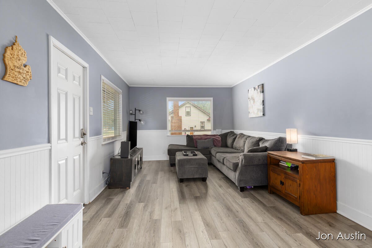 3846 Byron Center Avenue SW