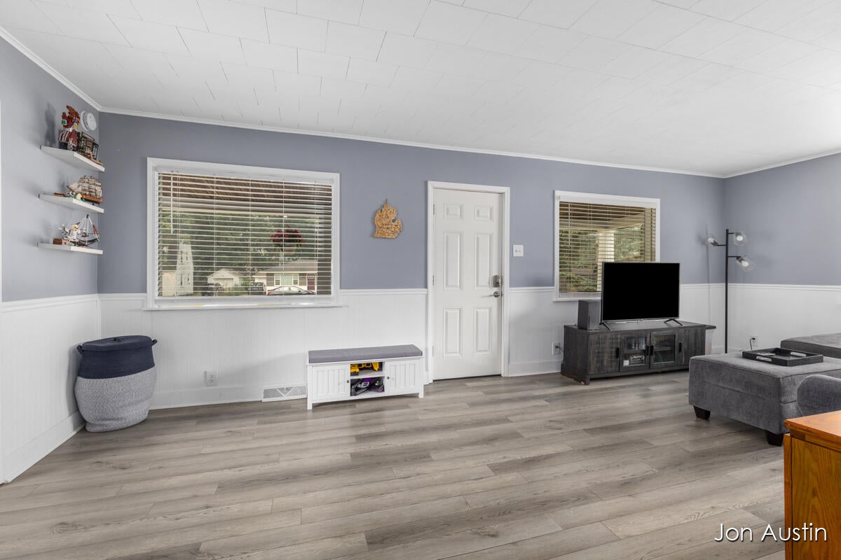 3846 Byron Center Avenue SW