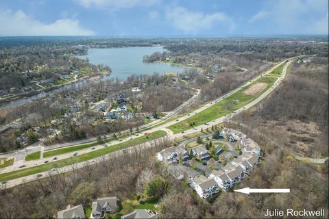 856 Pinnacle Run Drive SE Grand Rapids Charter Township Kent MI 49546