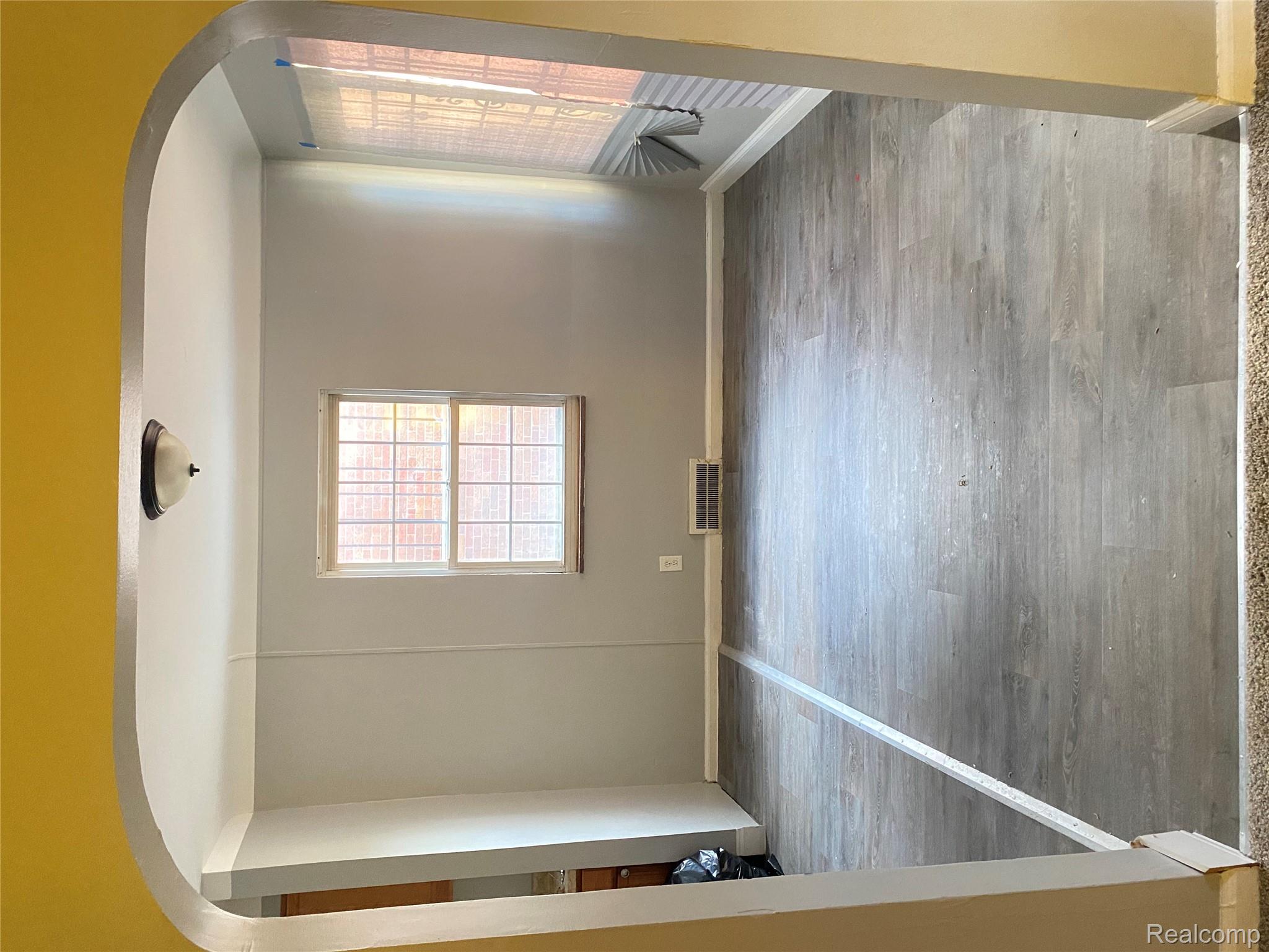 17184 Dresden Street