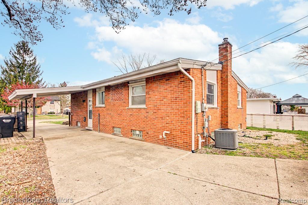 29242 Shirley Avenue