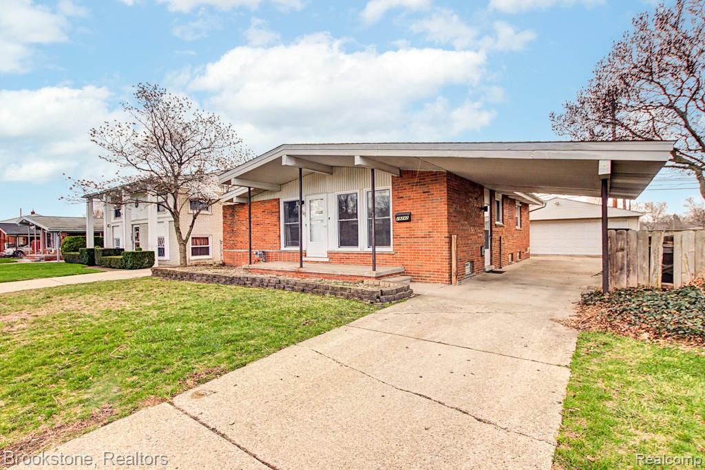 29242 Shirley Avenue