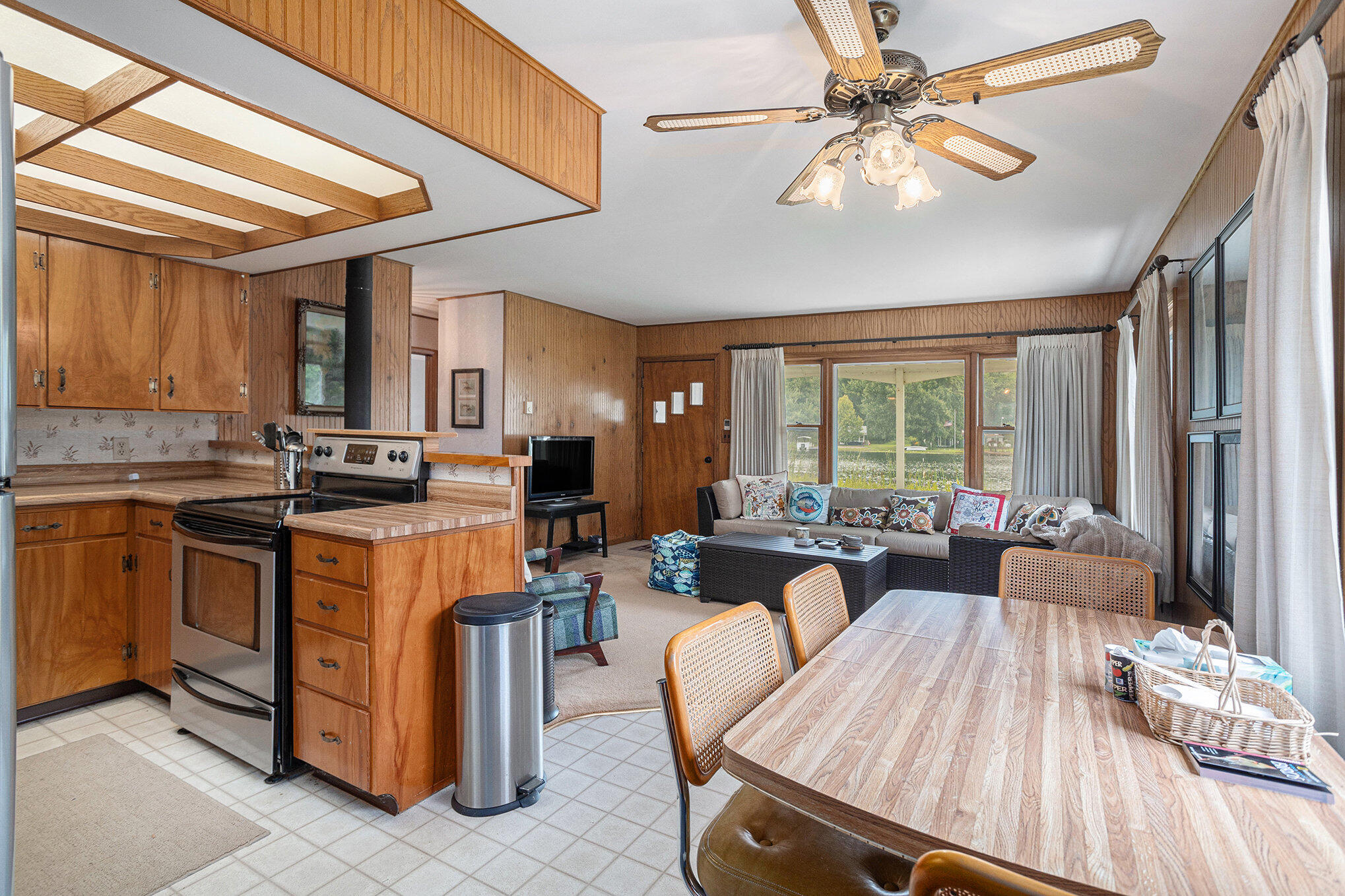 911 Dragon Shores Drive