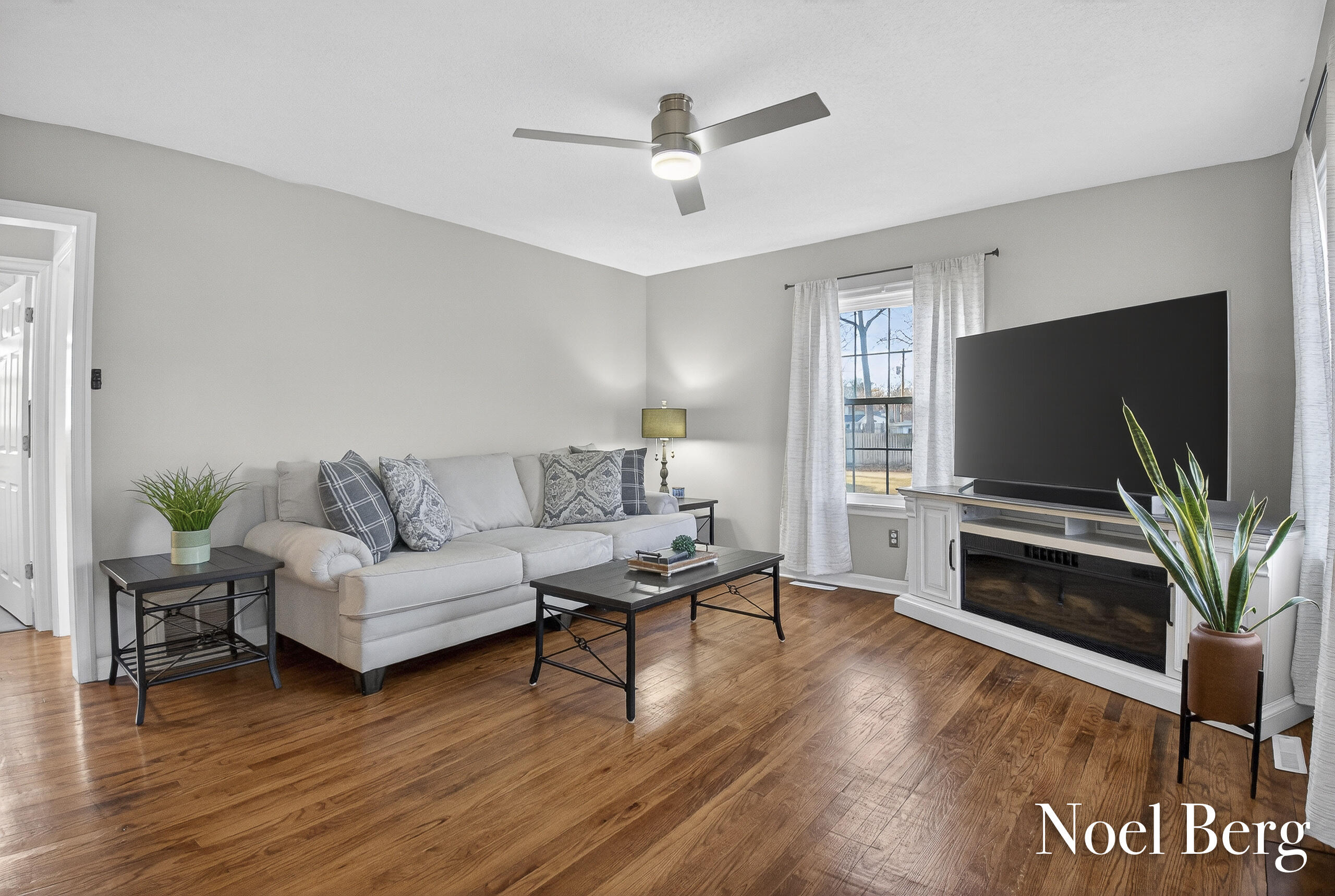 3474 Mccracken Street