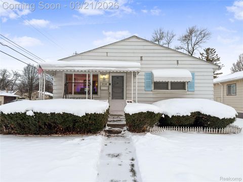 4710 Edgewood Street Dearborn Heights City MI 48125