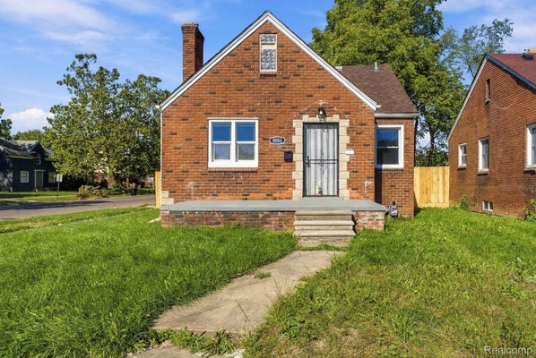 9803 NOTTINGHAM RD, DETROIT, MI 48224 - Image 6ec524c0f043d0ac7f4113376b2a6d8a/1172834875