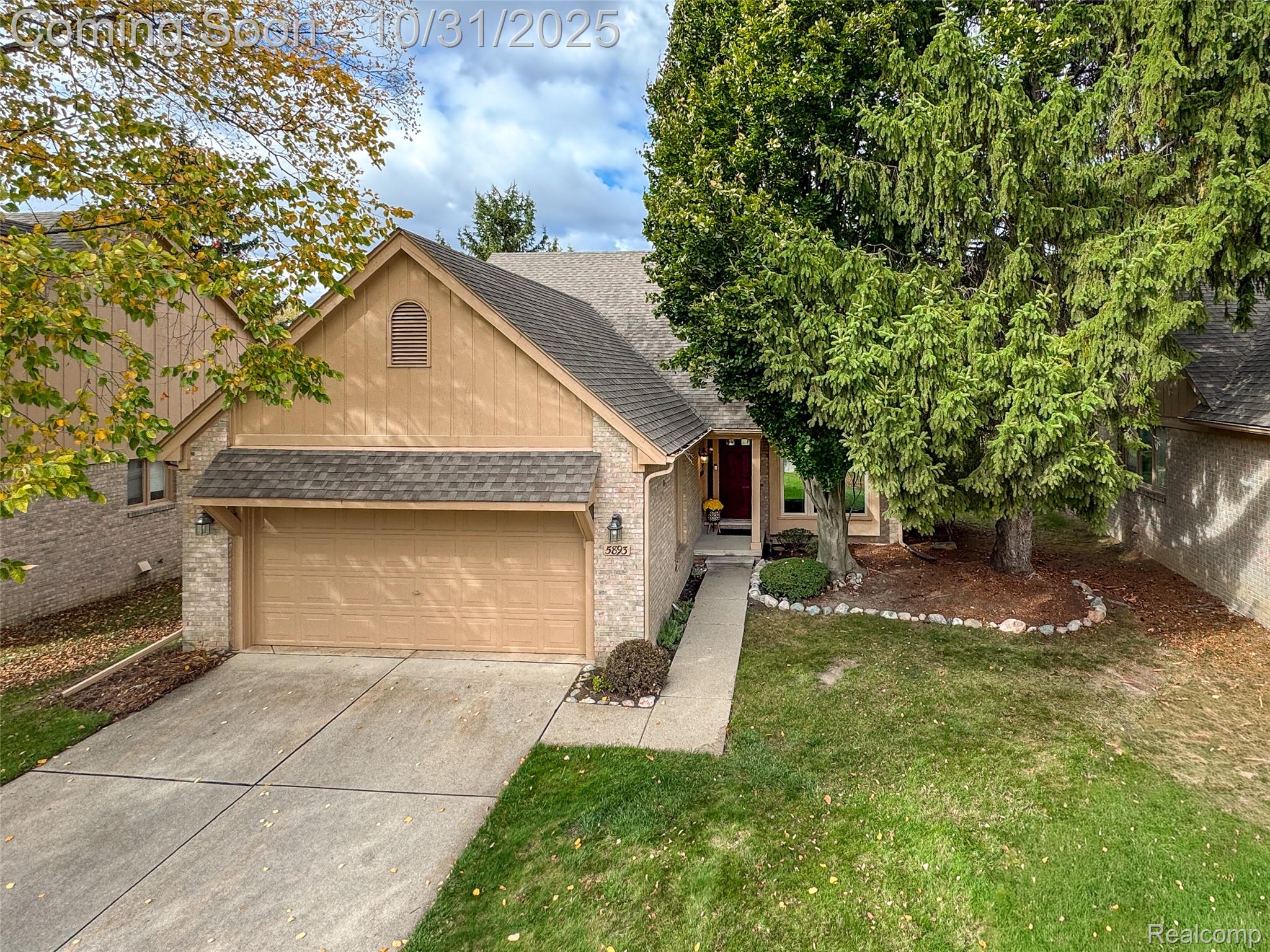 5893 Dawn Ridge Drive