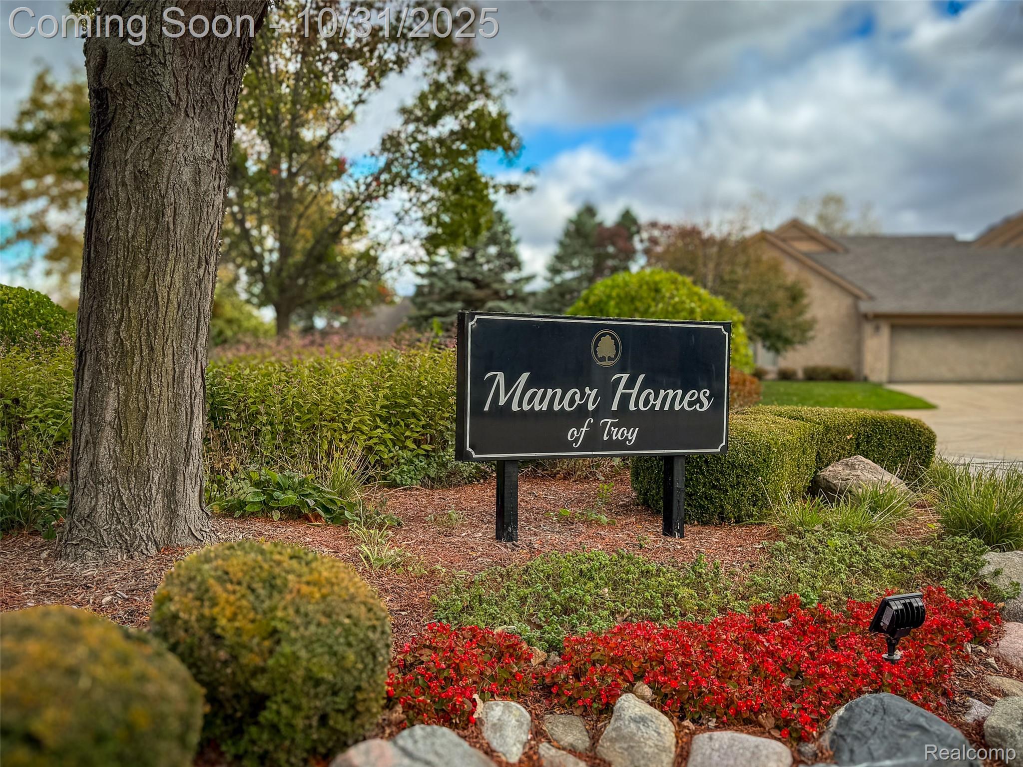 5893 Dawn Ridge Drive