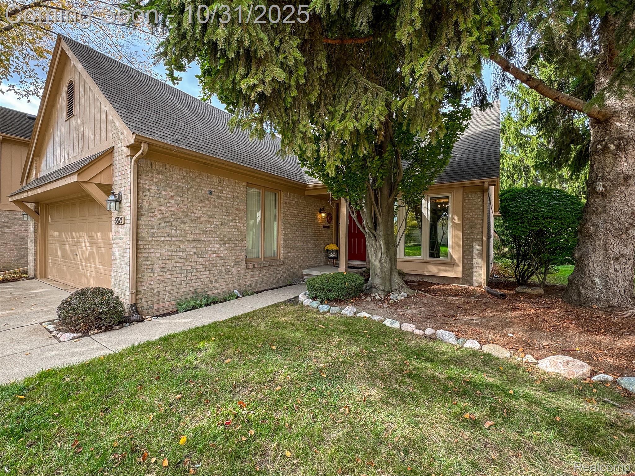 5893 Dawn Ridge Drive