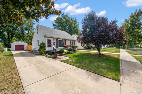 2400 Bacon Avenue Berkley City MI 48072