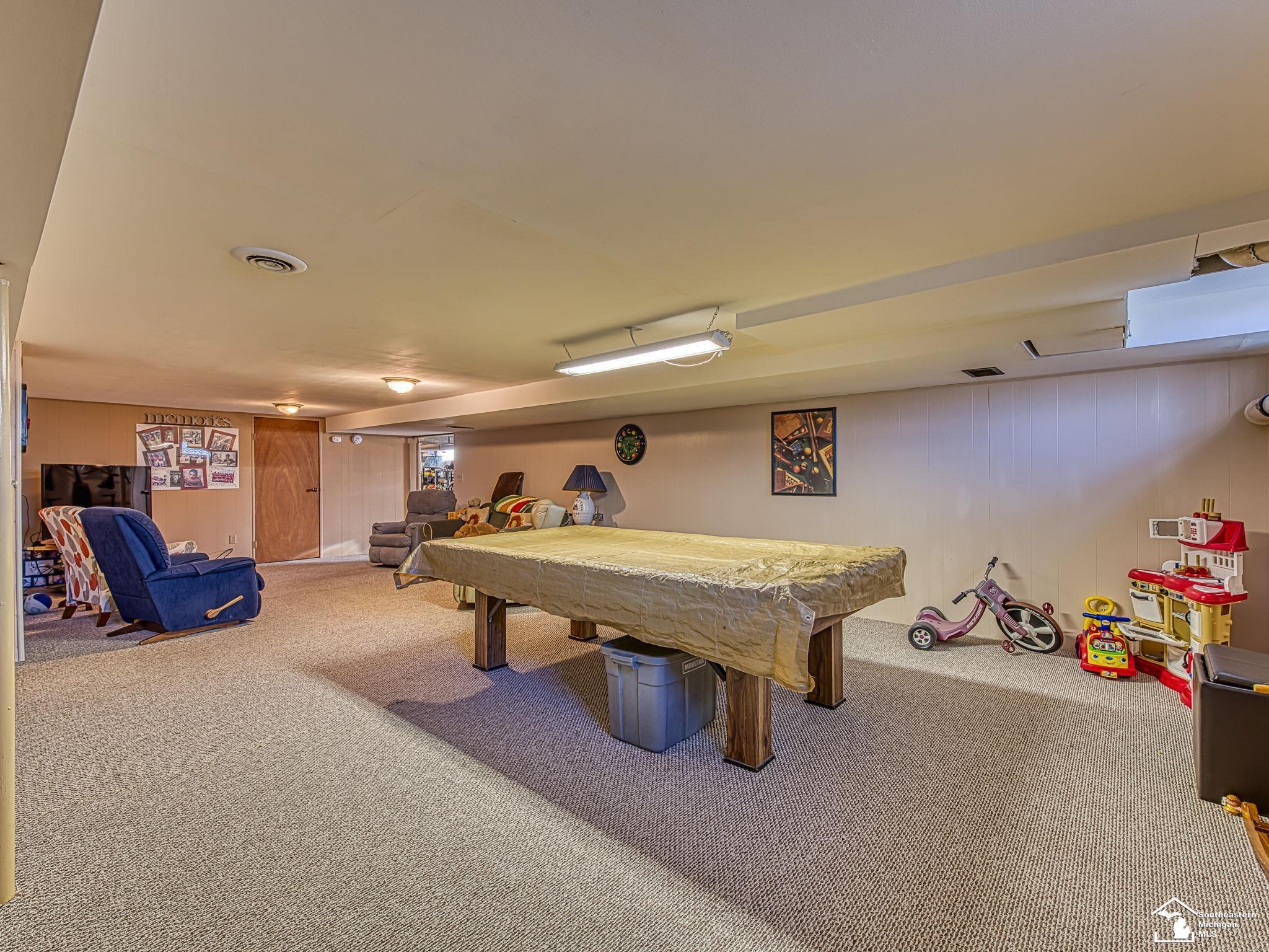 Monroe Charter Township, Michigan 48161, United States, 3 Bedrooms Bedrooms, ,3 BathroomsBathrooms,Residential,Active,240681