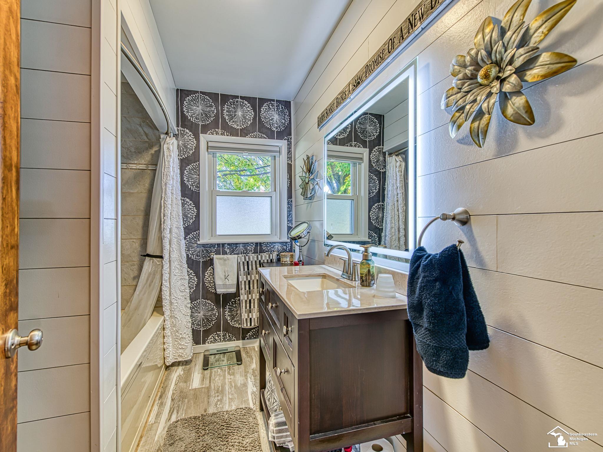 Monroe Charter Township, Michigan 48161, United States, 3 Bedrooms Bedrooms, ,3 BathroomsBathrooms,Residential,Active,240681