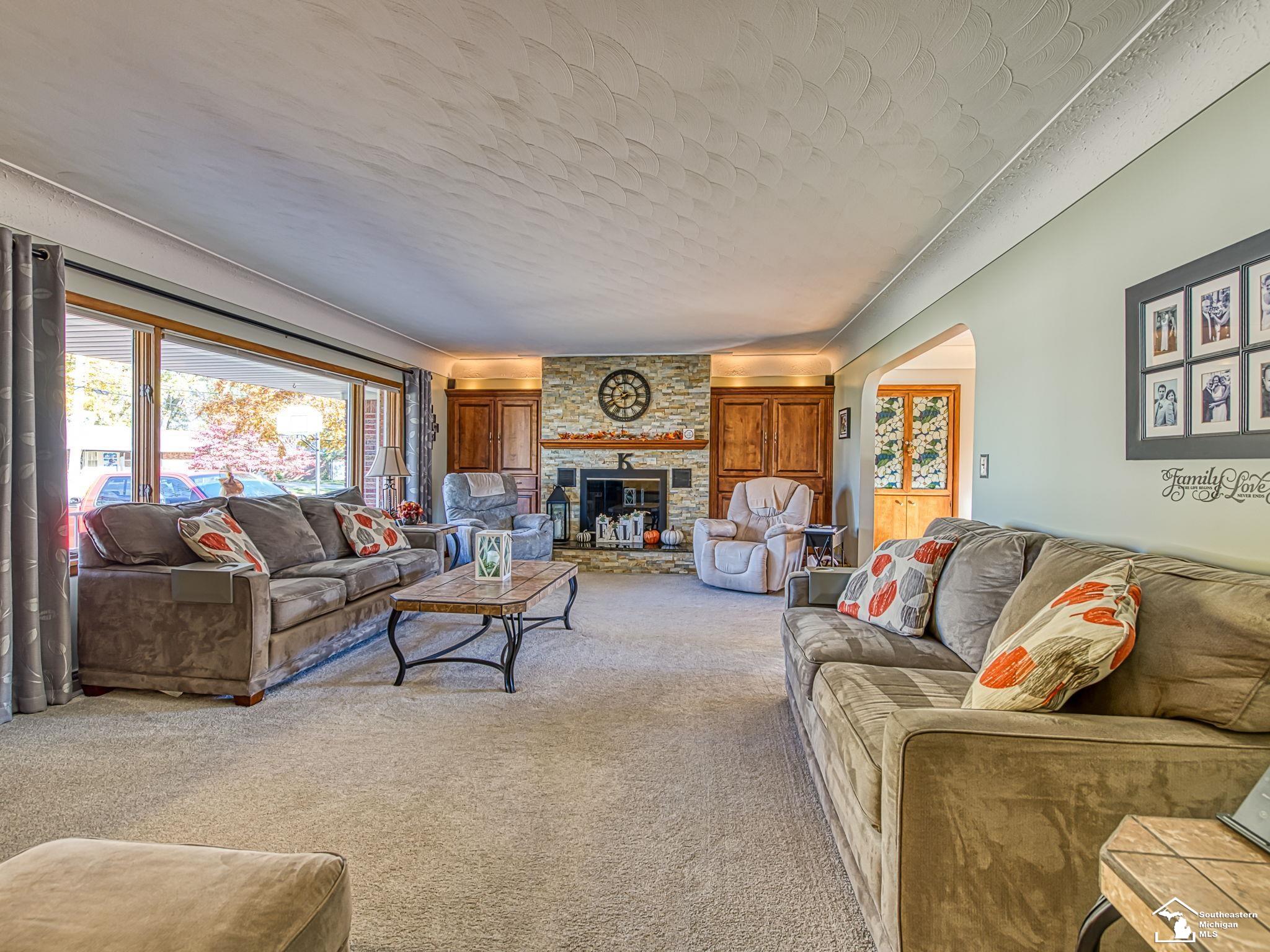 Monroe Charter Township, Michigan 48161, United States, 3 Bedrooms Bedrooms, ,3 BathroomsBathrooms,Residential,Active,240681