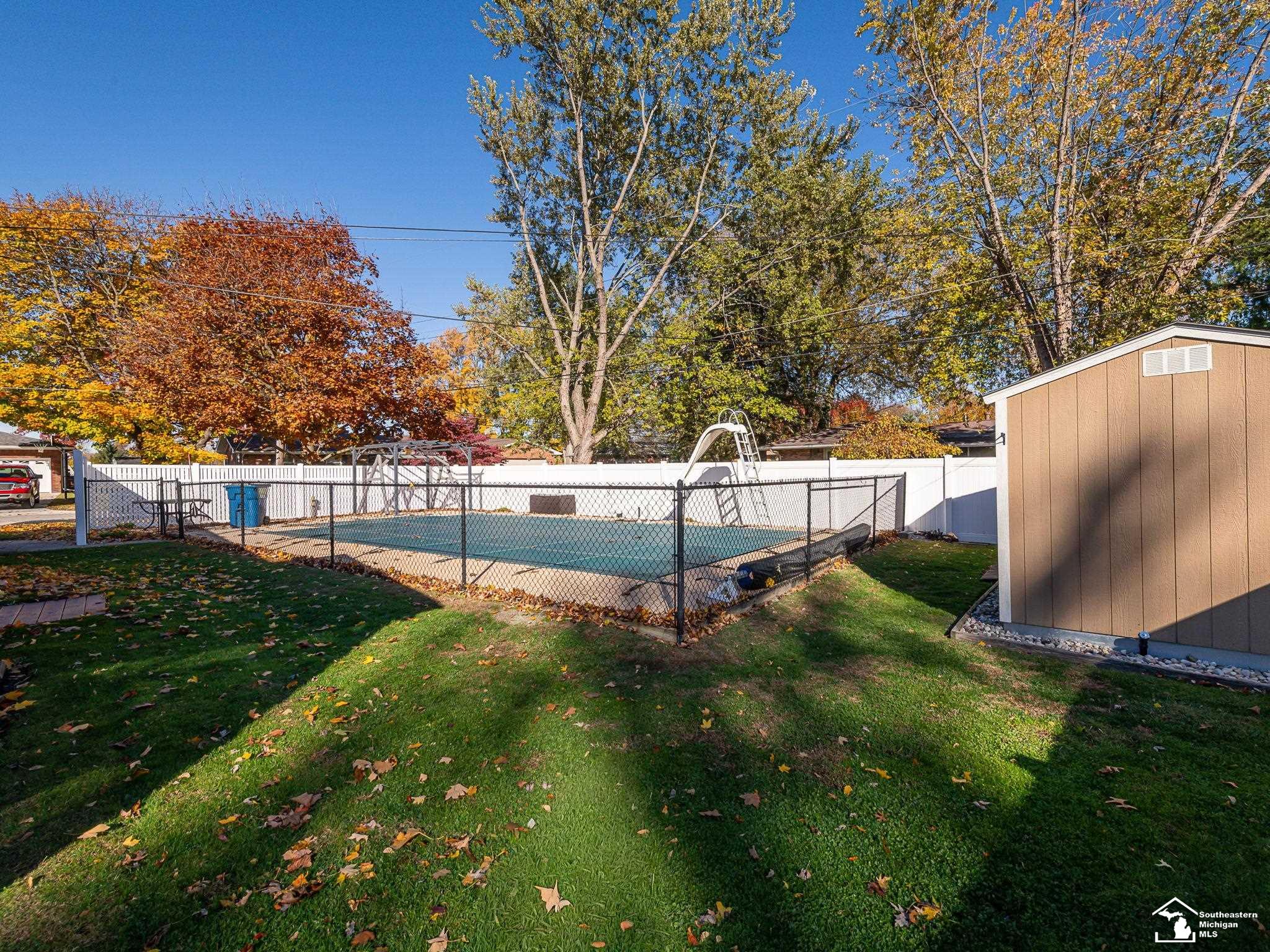 Monroe Charter Township, Michigan 48161, United States, 3 Bedrooms Bedrooms, ,3 BathroomsBathrooms,Residential,Active,240681